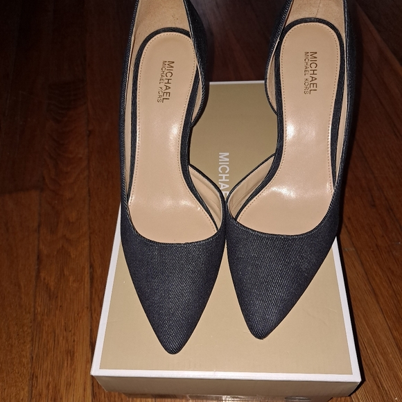 Michael Kors Shoes - Worn one time for an hour. Michael Kors